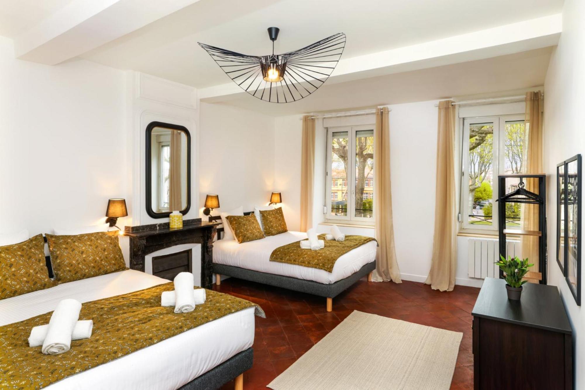 L'Art De Gambetta Conciergeriedamecarcas Apartment Carcassonne Bagian luar foto