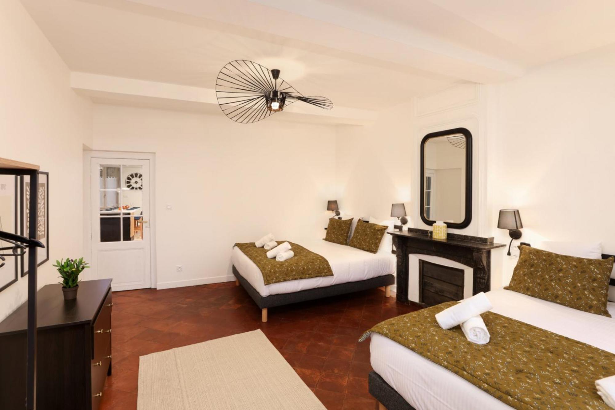 L'Art De Gambetta Conciergeriedamecarcas Apartment Carcassonne Bagian luar foto